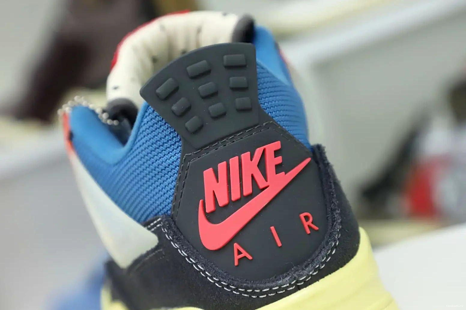 JORDAN Kimikick AIR LA 4 'OFF X UNION RETRO NOIR' 0606